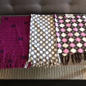 3 Women’s Fashion Scarves
